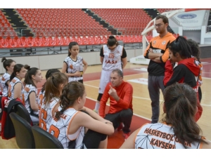 Hasketbol’un Kızlarından İki Önemli Derece