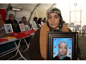 Hdp Önündeki Ailelerin Evlat Nöbeti 133’üncü Gününde