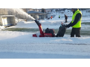 5 Gündür Kar Yağmayan İlçelerde Maçlar İptal Edildi