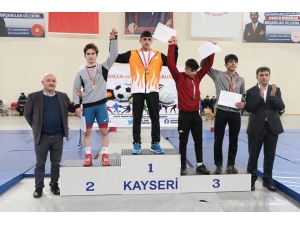 Okullar Arası Genç A Güreş Grup Müsabakaları Tamamlandı