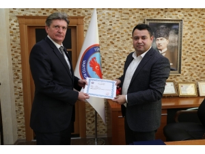 Kaymakam Avcı’dan Emniyet Müfettişi Olan Şahin’e Başarı Belgesi