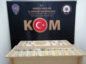 Şüpheli Araçta 700 Adet Sahte Avustralya Doları Bulundu