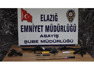 Elazığ Polisinin Şok Uygulamalarında, 7 Silah Ele Geçirildi