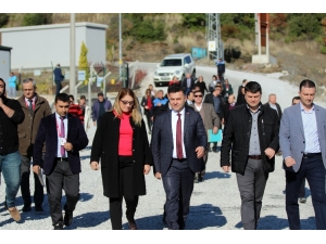 Başkan Yücel Meclis Üyelerine Batı Alanya’daki Projelerini Tanıttı