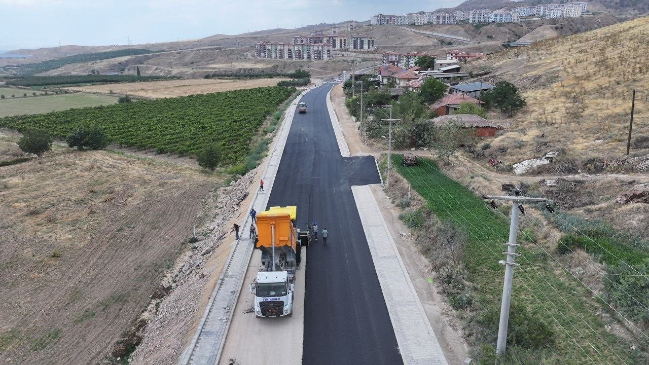 denizli-buyuksehirden-guvenli-ve-konforlu-ulasim-icin-yogun-mesai