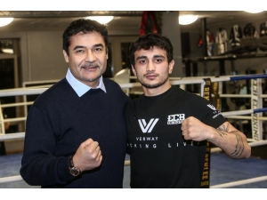 Volkan Gökçek, Ec Boxing’de