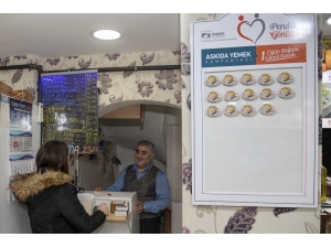 Pendik’te Askıda Yemek Yüzleri Güldürüyor