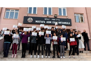 Başkan Uysal, Çevreci Öğrencileri Kutladı