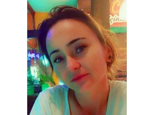 Evine Gizlice Girdiği Kız Arkadaşını Defalarca Bıçakladı