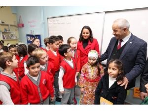 Büyükgöz’den Yılbaşı Kartı Gönderen Minik Öğrencilere Ziyaret