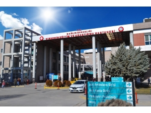 Kırşehir Eğitim Ve Araştırma Hastanesi Bir Yılda 1 Milyon 133 Bin Hastaya Baktı