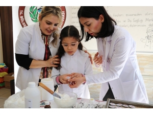 Öğrencilere El Kremi Yapmayı Öğrettiler