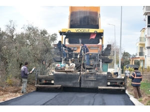 Umurbey’de Beş Sokağa Asfalt