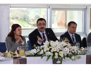 Rektör Prof.dr.kalan: " Güçlü Basın Güçlü Demokrasinin Tesisini Sağlar"