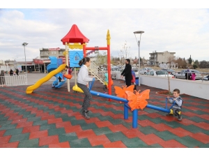 Çocuk Hastanesine Oyun Parkı Kuruldu