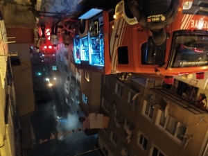 Beyoğlu’nda 5 Katlı Bina Alev Alev Yandı