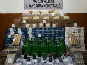 Mardin’de Kargo Aracında Kaçak Malzemeler Ele Geçirildi