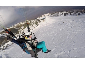 Ergan Dağı Kayakçıların Ve Paraşütçülerin Vazgeçilmezi Haline Geldi