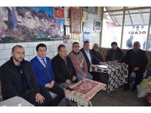 Kaymakam Şahin Ve Başkan Altun, Esnaf Sofrasına Konut Oldu