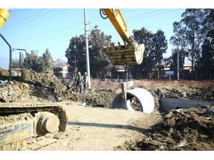 Astis Su Baskınlarından Kurtarılıyor