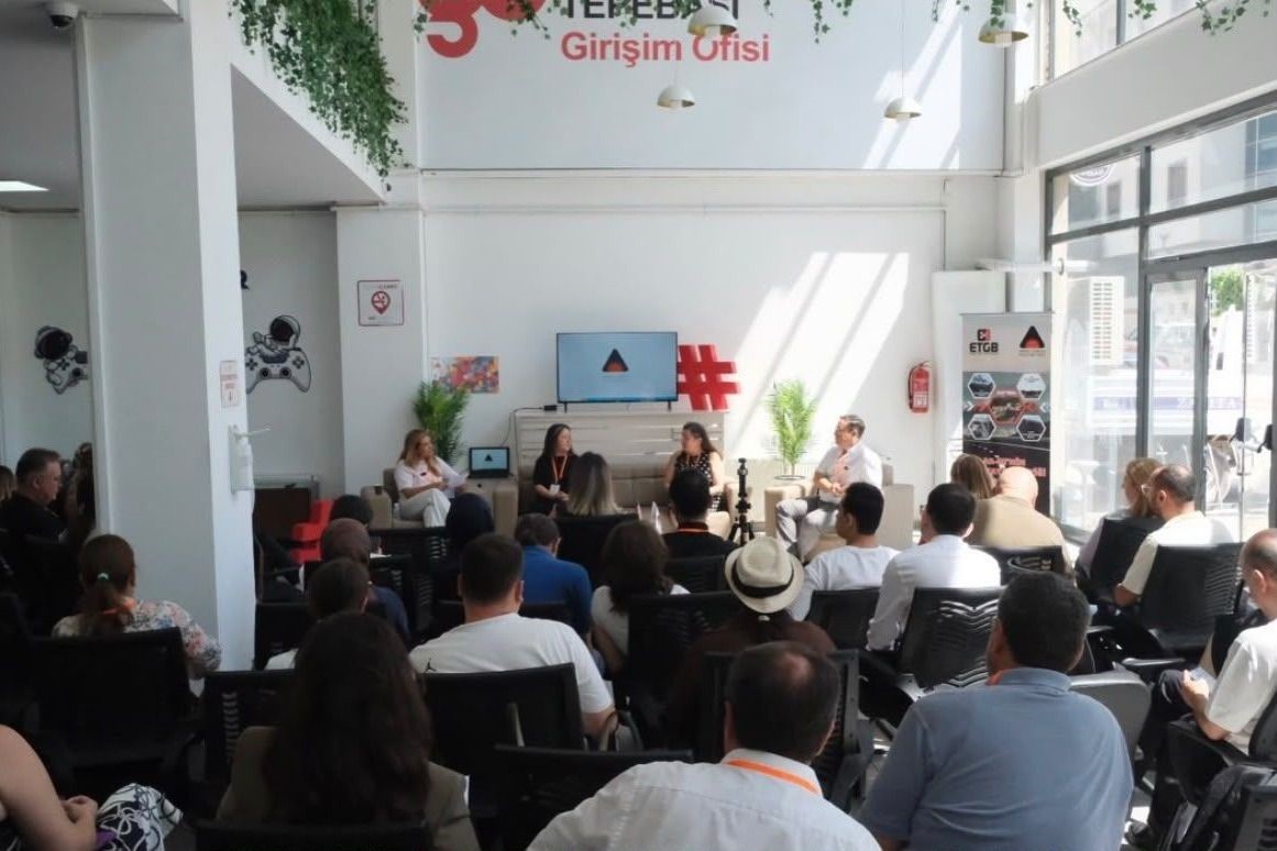 anadolu-universitesi-ab-programlari-ve-ufuk-avrupa-projeleri-bilgilendirme-gununde-yer-aldi