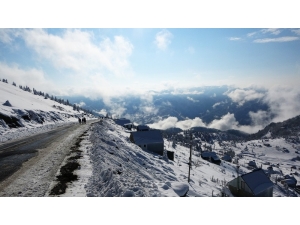 Trabzon Yaylalarında Kar Manzaraları