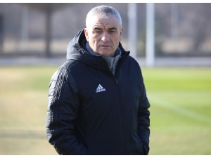 Rıza Çalımbay: "Beşiktaş Karşısında Elimizden Geleni Yapacağız"