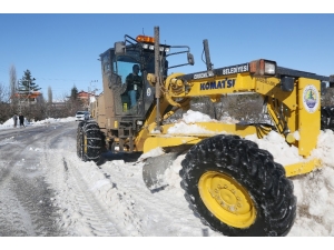 Mersin’in Yüksek Kesimlerinde Kar Mücadelesi