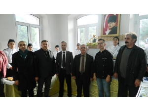 Erdekli Öğrencilerden “Yiyecek Ürünleri” Sunum Sergisi