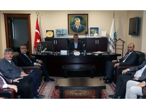 Bandırma Arıtma Tesisi İçin Görüşmeler Sürüyor