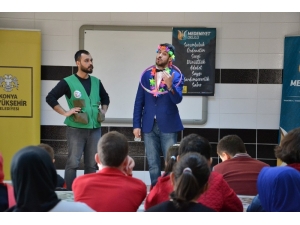 Medeniyet Okulu Tiyatrosu Görme Engelli Öğrencilerle Buluştu