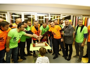 Babalar, “Babayım Şiddete Karşıyım” Tişörtleri Giydi