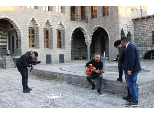 Dokuz Dilde Diyarbakır Tanıtımı Yapılacak