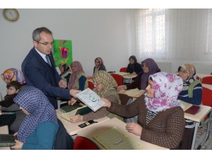 Kaymakam Pişkin, Kız Kur’an Kursu Öğrencilerini Ziyaret Etti