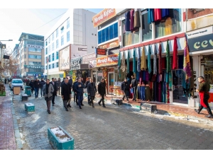 Belediye Başkan Vekili Aslan’ın Sokak İncelemelerine Ve Esnaf Ziyaretlerine Devam Ediyor