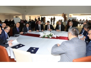 Sivas’ta “Benim Belediyem Gençlik Çalıştayı” Başladı