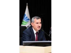 Başkan Çınar Ödül İçin Paris’e Gitti