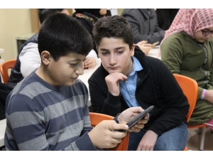 4 Lise Öğrencisinden Geri Dönüşümü Sevdirecek Yerli Oyun