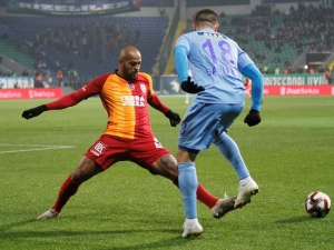 Ziraat Türkiye Kupası: Çaykur Rizespor: 0 - Galatasaray: 0 (Devam Ediyor)