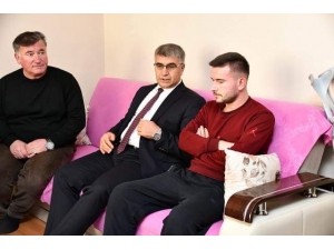 Vali Gürel’den Uzman Çavuş Islak Ve Terör Gazisi Civelek’e Ziyaret