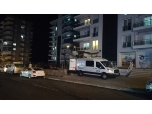 Kendisine Şırıngayla Sıvı Enjekte Eden Hemşire Hayatını Kaybetti