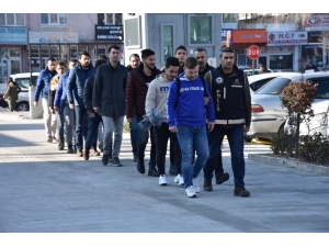 Niğde’de Fetö Zanlıları Adliyeye Sevk Edildi