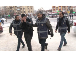 Arkadaşına Para İçin Santaj Yaptığı İddia Edilen Şahıs Serbest Bırakıldı