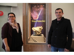 Türkiye’nin 3. Büyük Gök Taşı Çorum Müzesi’nde Sergilenmeye Başladı