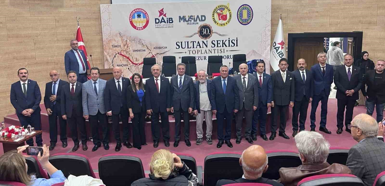 erzurum-da-30-sultan-sekisi-toplantisi-nda-zengezur-koridoru-ele-alindi