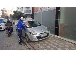 Akhisar’da Usulsüz Parklanmaya Cezai İşlem
