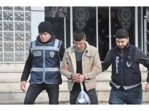 Bağ Evi Hırsızları Yakayı Ele Verdi