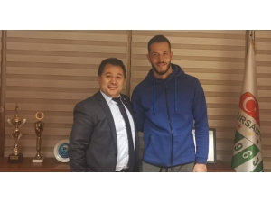 Bursaspor Onurcan Piri İle Yollarını Ayırdı