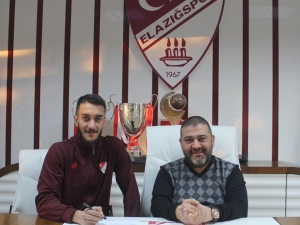 Elazığspor İki Oyuncunun Sözleşmesini Uzattı