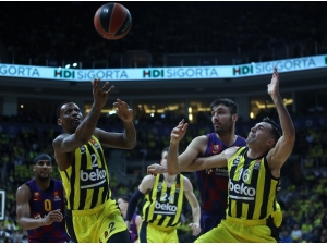 Thy Euroleague: Fenerbahçe Beko: 74 - Fc Barcelona: 80